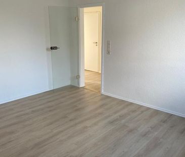 Schöne helle 2,5 Zimmer Wohnung in ruhiger Lage von Ge-Bulmke - Photo 4