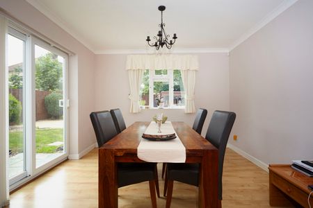 Nigeria Road, Charlton, SE7, London - Photo 2