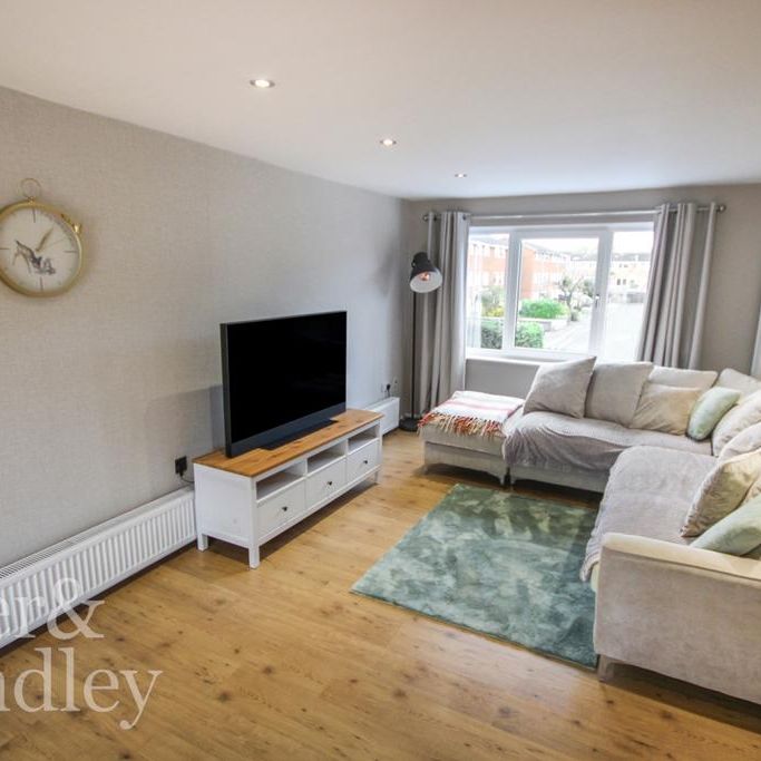 4 bedroom townhouse to rent - Photo 1