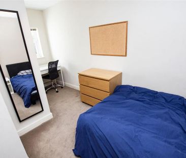 6 bedroom house to rent - Photo 4