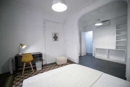 Carrer de l'Almudí, Valencia, Valencian Community 46003 - Photo 4