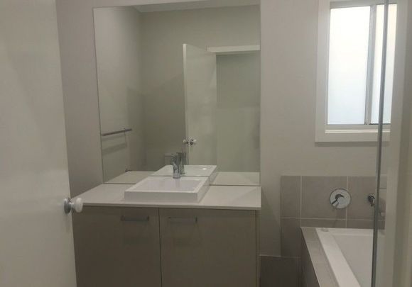 18 Altitude Street, North Richmond NSW 2754 - House For Rent | Domain - Photo 1