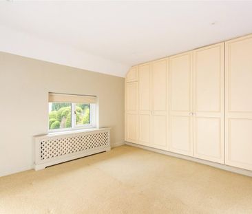 4 bedroom detached house to rent - Photo 6