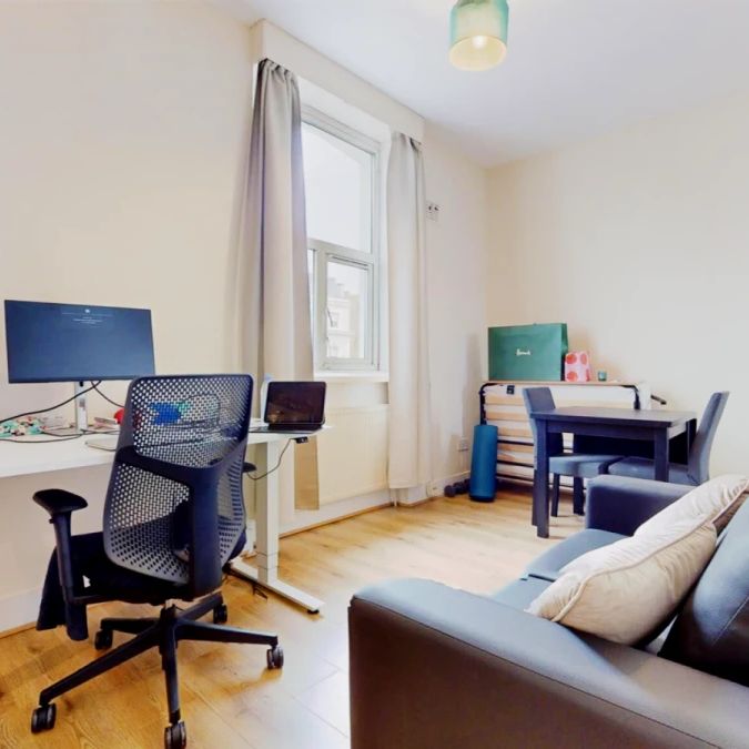 1 Bed 1 Bath, Flat 17, 149 - Photo 1