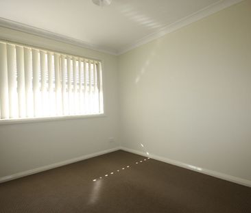 Beautiful 4 Bedroom Home In Willowdale Estate - Photo 5
