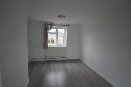 WELLINGTON, TELFORD - £1,050 pcm - Photo 5