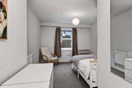 Wake Street, Pennycomequick, Plymouth, PL4 - Photo 2