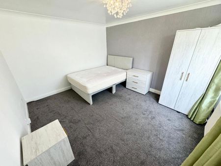 4 bedroom house share to rent - Photo 3