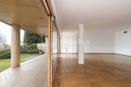 Elegant apartment with pool and private garden - Photo 5