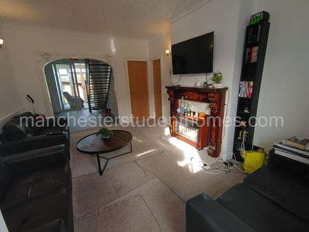 Foxholes Road, Hyde, SK14 5AP - Photo 4