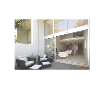 Rare large townhome living and parking in the CBD - Photo 3