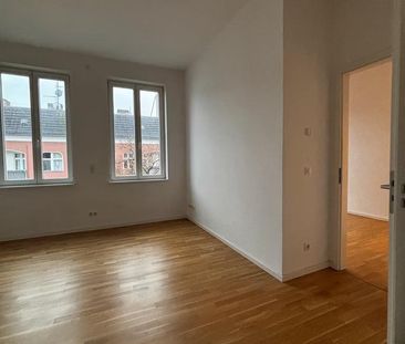 Neubau / 2 Zimmer Wohnung / WG geeignet / provisionsfrei - Photo 2