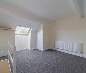 Derbyshire Lane, Gleadless Valley, Sheffield, S8 - Photo 4