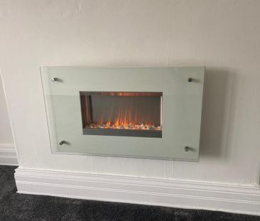 3 bedroom flat to rent - Photo 6