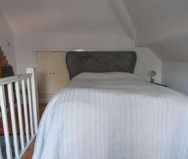 Hewell Road, Barnt Green, Birmingham, Worcestershire, B45 - Photo 2