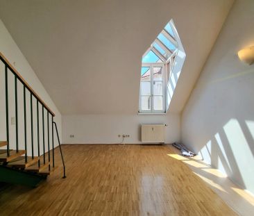 Zentral. Charmant. Unbefristet. – stylische 2-Ebenen-Wohnung vis-à-... - Foto 2