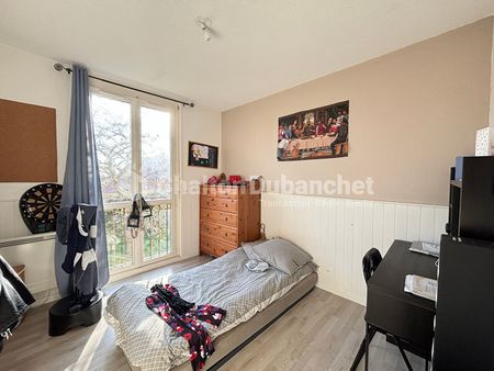 Location Appartement 4 pièces 91m² - Photo 2