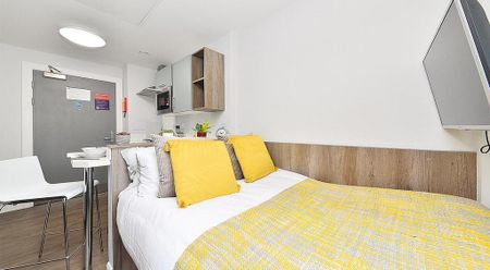 Studio to rent - Photo 5