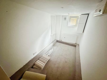 2 bedroom end of terrace house to rent - Photo 5