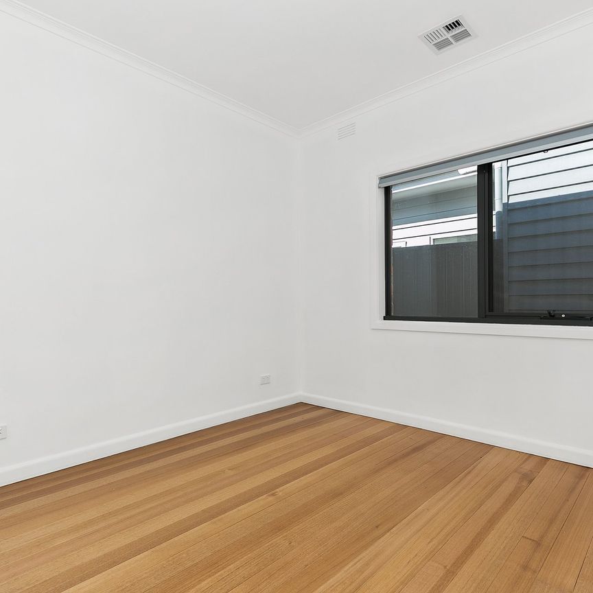 13 Deakin Street, Mitcham - Photo 1