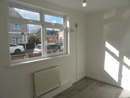 1 bedroom ground floor flat to rent - Photo 5