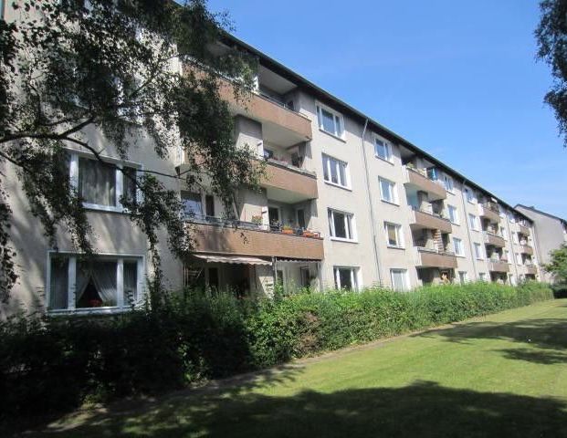 Schöne 3-Zimmer-Wohnung mit Balkon - Foto 1