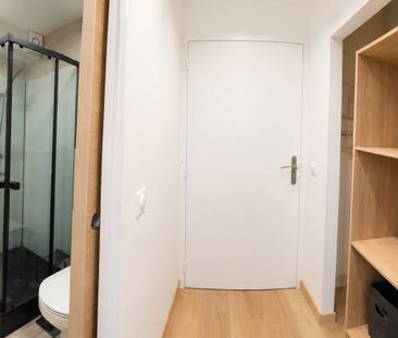 Location Appartement 1 pièce 17m² MARSEILLE 8ème - Photo 2