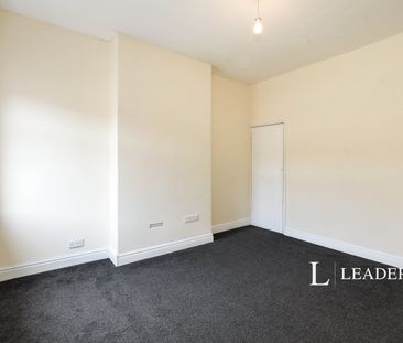 2 bedroom house to rent Kingsley Street, ST3 - Photo 3