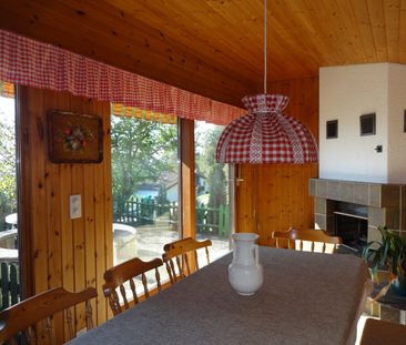 Charmantes Einfamilienhaus an guter, sonniger Lage mit grossem Gart... - Photo 3