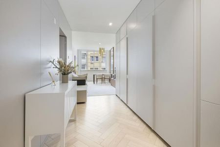 1 room luxury Flat for rent in Lisbon, Portugal - Photo 4