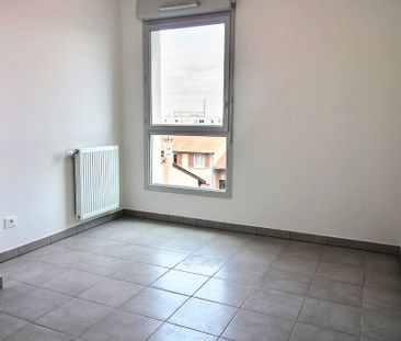 T3 – 55 m2 – BALCON – GARAGE – 69200 VENISSIEUX – Réf. 1087 - Photo 4