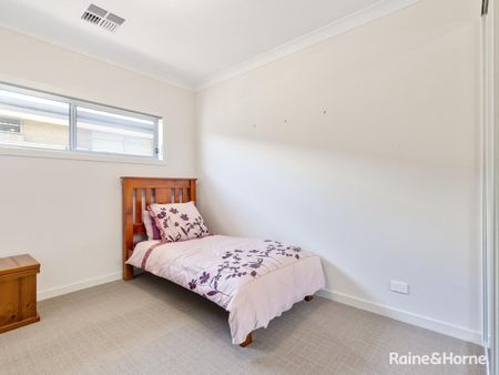 STUNNING HOME IN THIS QUIET AND CONVENIENT LOCATION!! - Photo 5