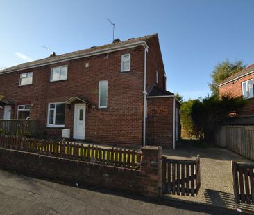 3 bedroom semi-detached house to rent - Photo 1