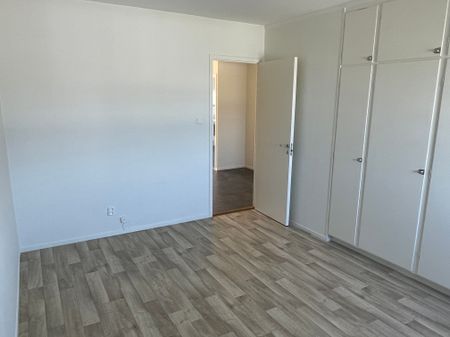 Zetterbergsgatan, Eskilstuna - Photo 3