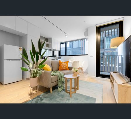 1/8 Kelly Street, Chadstone, Vic 3148 - Photo 1