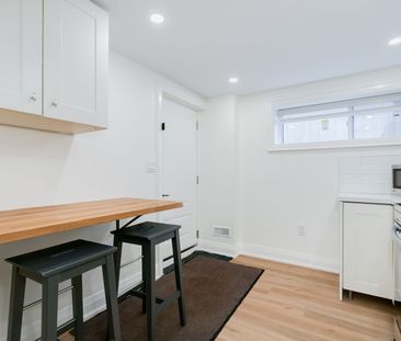 For Lease - 69 Searle Avenue Unit# Basement bachelor unit, Toronto,... - Photo 4