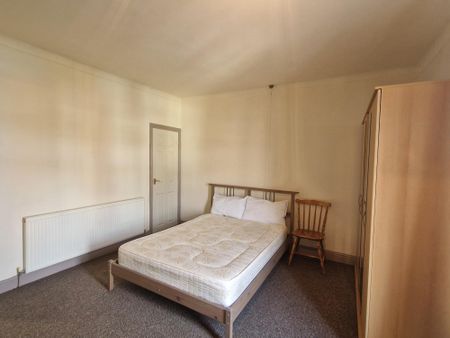 Ambler Street, Castleford - Photo 3