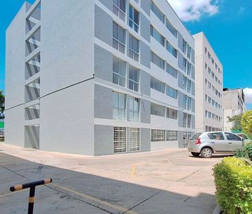 Depto en renta sobre MIRAMONTES, remodelado y muy iluminado - Photo 3