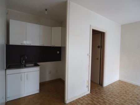 Location Appartement 2 pièces 33m² CRAN GEVRIER 74960 - Photo 4