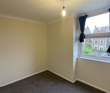 Hampton Park, Bristol, BS6 - Photo 2