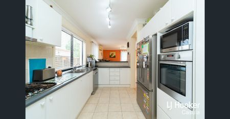 Large Family Home - Photo 3