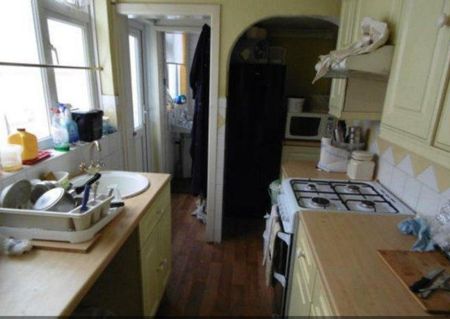 4 bedroom house share to rent - Photo 4