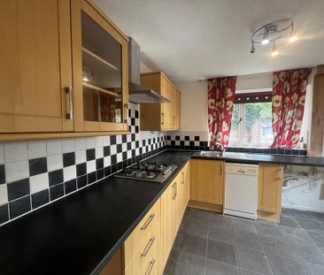 2 bedroom bungalow to rent - Photo 1