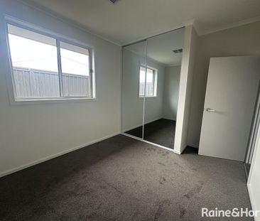 Brand New 4 Bedroom + 2 Living Areas! - Photo 3