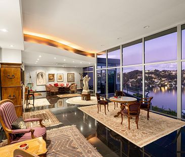 An exquisite home with a backdrop of the sublime Middle Harbour - Photo 4