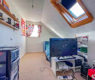 3 bedroom detached house to rent - Photo 5