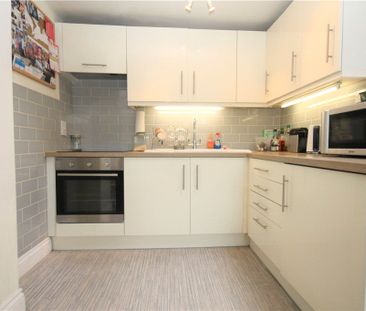 Arlington Gardens, London, W4 4EZ - Photo 6