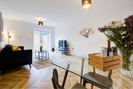 2 bedroom serviced apartment to rent - Photo 4