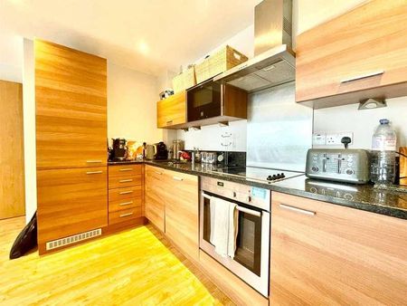 Merchants Place, Reading, Berkshire, RG1 - Photo 3