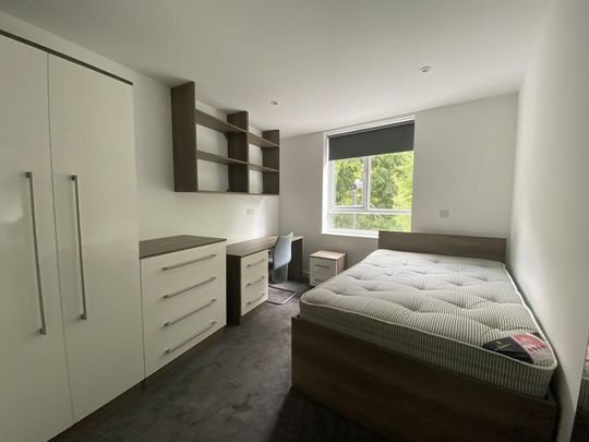 3 bedroom apartment to rent - Photo 1